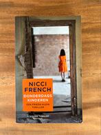 Nicci French - Donderdagskinderen, Nicci French, Ophalen of Verzenden, Zo goed als nieuw, Nederland
