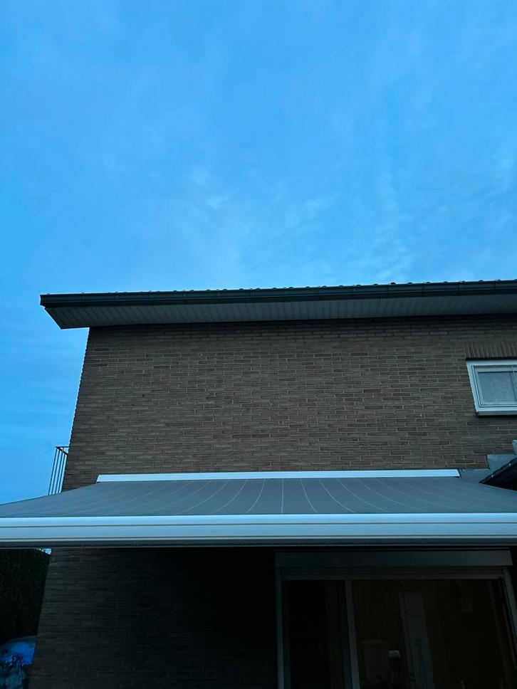 MOET WEG !!! Zonnescherm- Zo goed als nieuw, Tuin en Terras, Zonneschermen, Zo goed als nieuw, Uitvalscherm, 150 tot 300 cm, 250 cm tot 450 cm