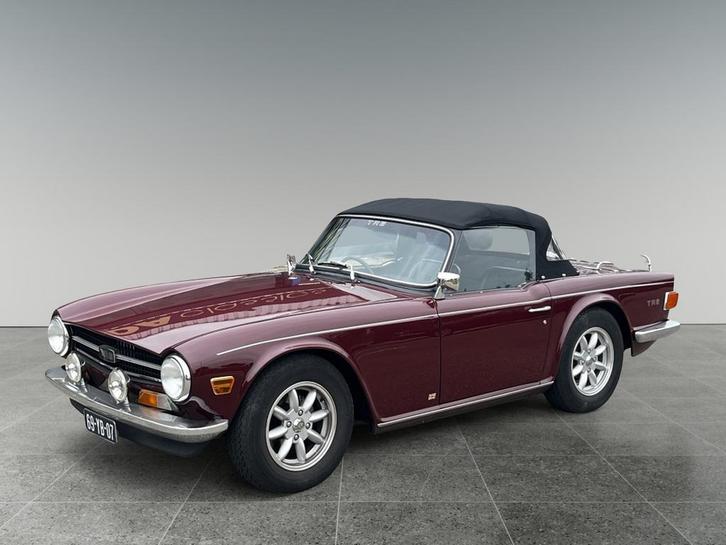 Triumph TR 6 2.5 roadster overdrive, Auto's, Triumph, Bedrijf, Benzine, Cabriolet, Handgeschakeld, Geïmporteerd, Rood, Zwart, Leder