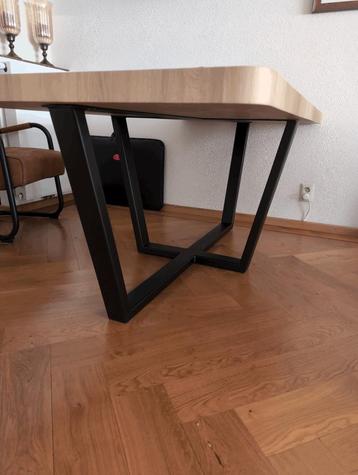 Stalen eetkamertafel onderstel in zwart poedercoat beschikbaar voor biedingen