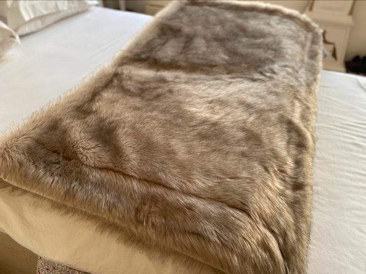 Faux fur plaid (nep bont), Huis en Inrichting, Woonaccessoires | Plaids en Woondekens, Zo goed als nieuw, Ophalen of Verzenden