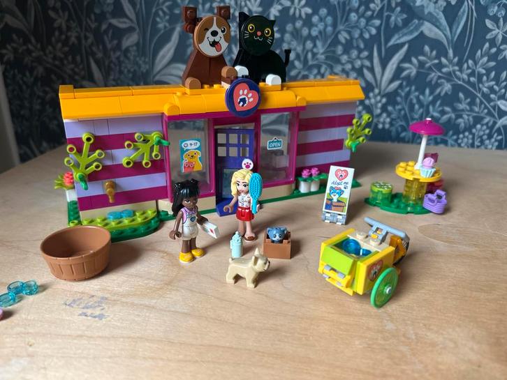 Lego Friends 41699 Dierenadoptie Café - Compleet!, Kinderen en Baby's, Speelgoed | Duplo en Lego, Zo goed als nieuw, Lego, Complete set