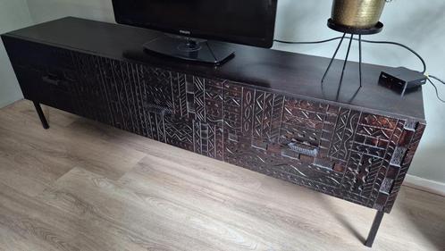 Giner y Colomer TV meubel, Huis en Inrichting, Kasten | Televisiemeubels, Zo goed als nieuw, Minder dan 100 cm, 150 tot 200 cm