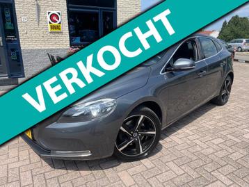 Volvo V40 1.6 T4 Momentum-Bluetooth-NAV-PDC-NL auto beschikbaar voor biedingen