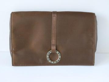 Bulgari beautycase of beautytas. Bruin. Bvlgari. beschikbaar voor biedingen