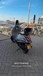 Vespa sprint, Ophalen, Zo goed als nieuw, Benzine, Vespa S