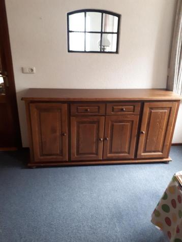 Dressoir beschikbaar voor biedingen