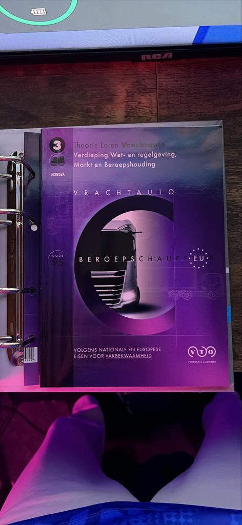 Code 95 Boeken - Theorie Leren Vrachtauto, Boeken, Techniek, Zo goed als nieuw, Autotechniek, Ophalen of Verzenden