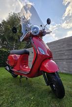 Zo goed als nieuwe rode Marengo scooter uit 2025, Ophalen, Maximaal 45 km/u, Zo goed als nieuw, Benzine