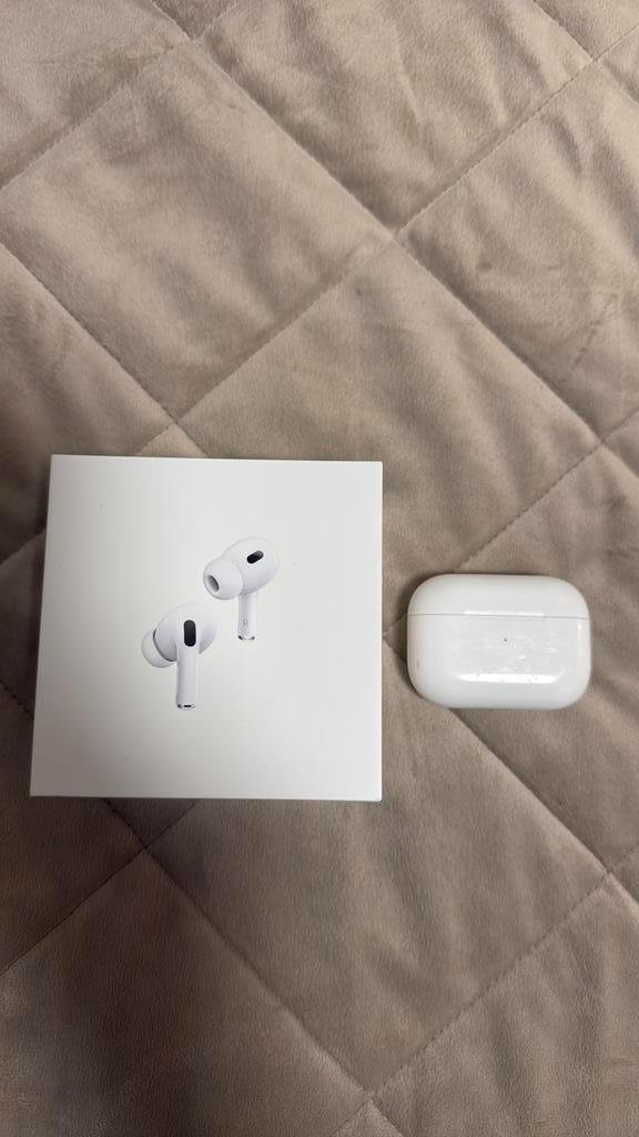 Airpods 2 pro magsafe, Telecommunicatie, Mobiele telefoons | Oordopjes, Zo goed als nieuw, Ophalen of Verzenden