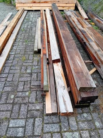 Douglas balken 20 bij 7 cm en 5 meter lang  beschikbaar voor biedingen