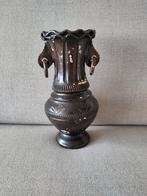 Antieke decoratieve vaas, Ophalen