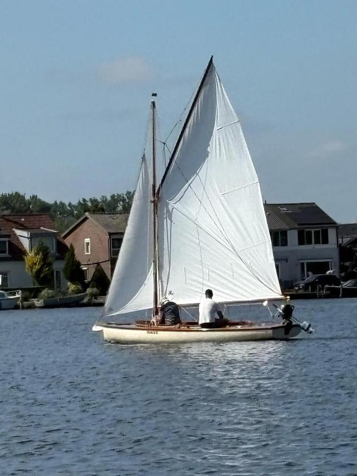 BM 16 m2, Watersport en Boten, Open zeilboten, Gebruikt, Overige typen, 6 meter of meer, Overige materialen, Buitenboordmotor