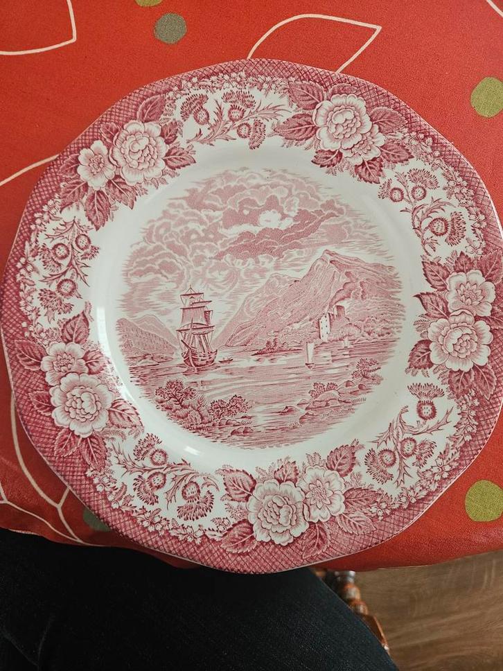 Royal Warwick Lochs of Scotland Bord, Antiek en Kunst, Antiek | Servies los, Ophalen