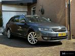 Skoda Octavia Combi 1.2 TSI Elegance Businessline, Stof, Gebruikt, 4 cilinders, Origineel Nederlands
