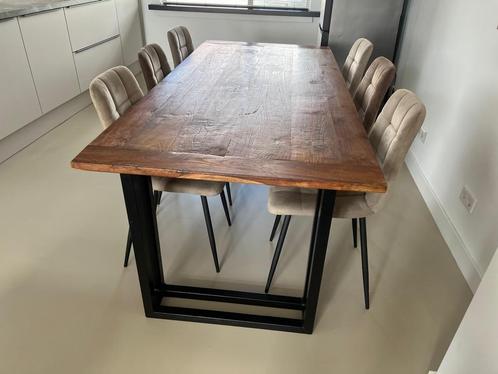 Robuuste houten Eettafel met Industrieel Onderstel, Huis en Inrichting, Tafels | Eettafels, Gebruikt, 100 tot 150 cm, 200 cm of meer