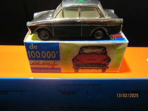 LION CAR DAFFODIL DE 100000 STE, Hobby en Vrije tijd, Modelauto's | 1:43, Zo goed als nieuw, Auto, Overige merken, Ophalen of Verzenden