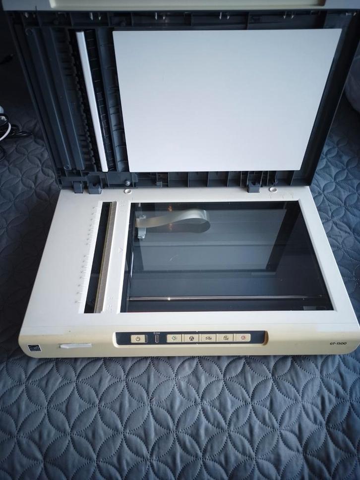 Epson GT-1500 Supersnelle scanner flatbed of hele stapels, Computers en Software, Scanners, Gebruikt, Windows, Ophalen of Verzenden
