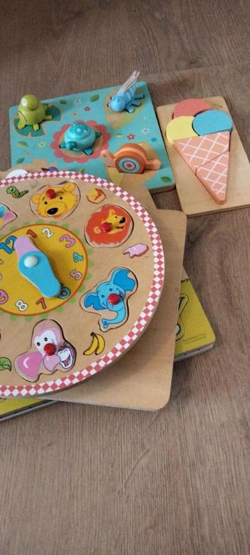 8 houten puzzels beschikbaar voor biedingen