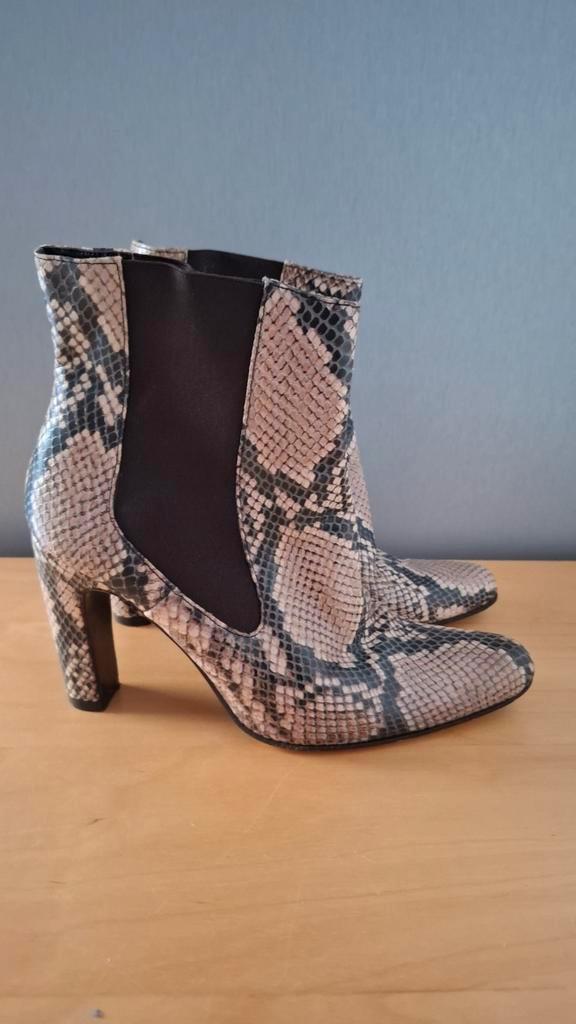 Panara laarsjes Hak 8cm - Prima Staat! Maat 37, Kleding | Dames, Schoenen, Zo goed als nieuw, Lage of Enkellaarzen, Overige kleuren