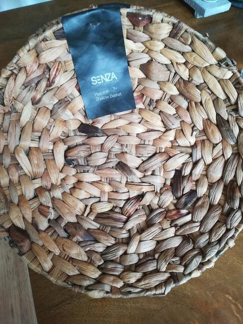 Senza Hyacint mand naturel (nieuw), Huis en Inrichting, Woonaccessoires | Schalen en Manden, Nieuw, Schaal, Rond, Hout, Ophalen