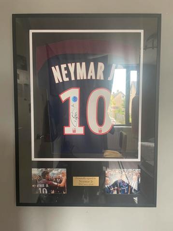 Gesigneerd en ingelijst Neymar Jr PSG (COA) beschikbaar voor biedingen