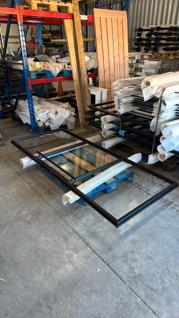 Stalen deur met glas, aanbieding wegens meetfoutje! beschikbaar voor biedingen