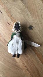 Ouder donker popje ( 16cm), Antiek en Kunst, Ophalen of Verzenden
