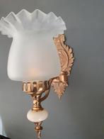 Zeer nette wandlamp messing wit melkglas, Ophalen of Verzenden, Zo goed als nieuw