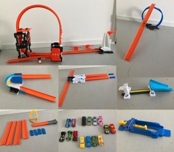 Verzameling Hot Wheels Track Builder stunt sets, autootjes beschikbaar voor biedingen