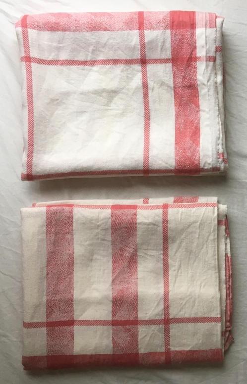2 linnen tafelkleden (138x168 cm) + 12 vierkante servetten, Huis en Inrichting, Tafelkleden, Rechthoek, Ophalen of Verzenden
