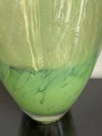 Groen gevlekte Fidrio vaas, Huis en Inrichting, Ophalen of Verzenden, Minder dan 50 cm, Groen, Glas