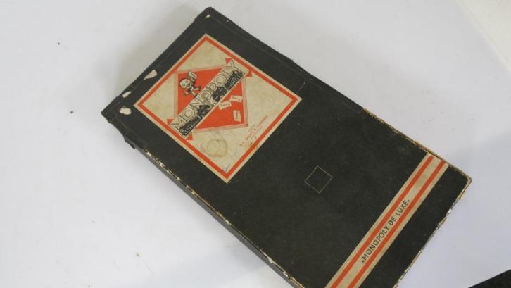 Monopoly De Luxe – N.V. Sijthoff’s Uitgave (jaren ’50), Hobby en Vrije tijd, Gezelschapsspellen | Bordspellen, Gebruikt, Ophalen of Verzenden