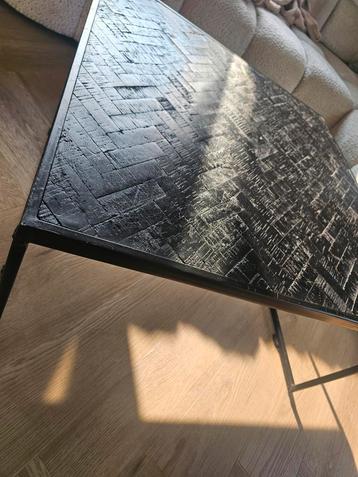 Zwarte salontafel 