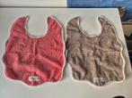 Twee mooie Koeka slabbers, Kinderen en Baby's, Babymode-accessoires, Ophalen of Verzenden, Zo goed als nieuw