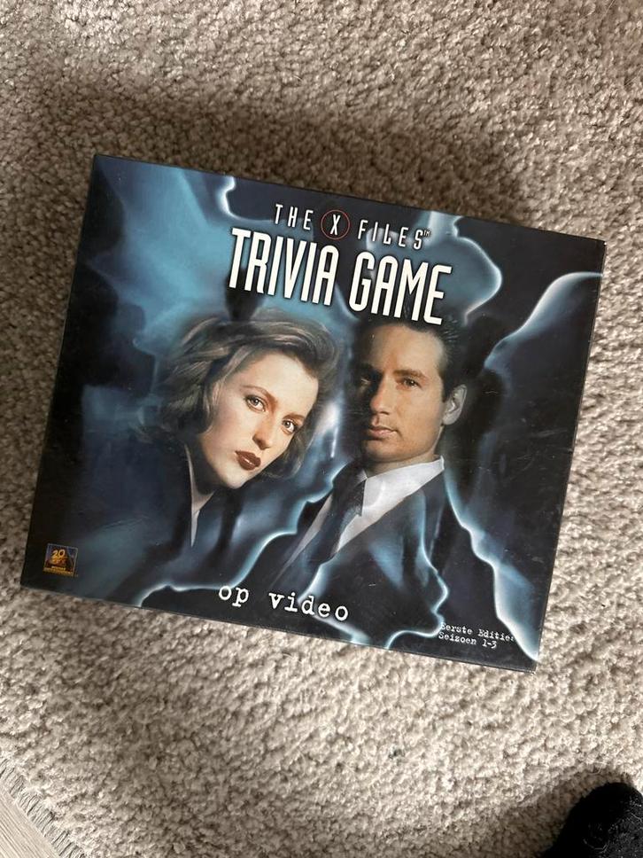 The X-Files Trivia Game VHS, Hobby en Vrije tijd, Gezelschapsspellen | Bordspellen, Gebruikt, Een of twee spelers, Ophalen