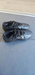 Voetbalschoenen maat 36,5, Maat XS of kleiner, Ophalen, Zo goed als nieuw, Schoenen