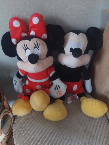 Mickey en Minnie Mouse  beschikbaar voor biedingen