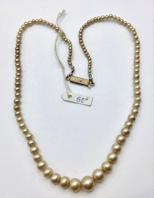 Art Deco parelketting Frankrijk met prijskaartje in Francs, Sieraden, Tassen en Uiterlijk, Antieke sieraden, Ketting, Overige materialen