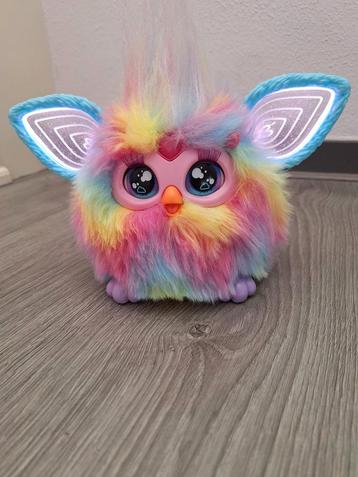 Furby Regenboog - Interactief Speelgoed beschikbaar voor biedingen