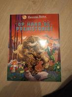 Geronimo Stilton strip - Op naar de prehistorie, Geronimo Stilton, Eén stripboek, Ophalen of Verzenden, Zo goed als nieuw