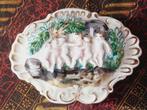 Mooi oud porselein doosje uit Italië met putti's 14,5 cm., Ophalen of Verzenden