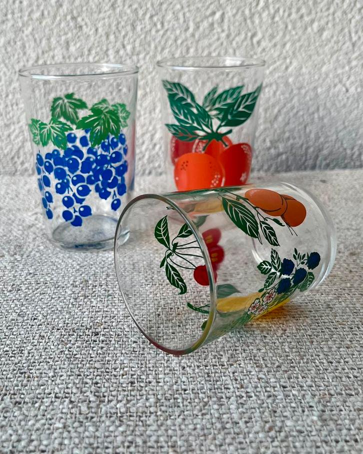 Vintage waterglazen fruitmotief retro, Verzamelen, Glas en Borrelglaasjes, Zo goed als nieuw, Overige typen, Ophalen of Verzenden