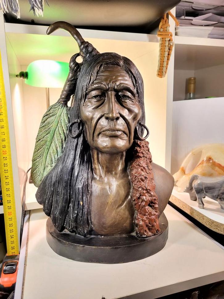 Groot oud bronzen beeld Native American Chief., Antiek en Kunst, Antiek | Koper en Brons, Ophalen of Verzenden