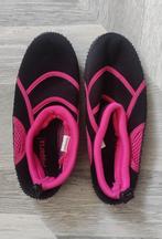 Nieuw: €5,- waterschoenen maat 33 Roze Zwart, Ophalen, Nieuw, Meisje, Zwemschoenen