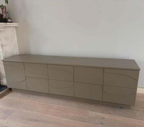 Woood mud tv-meubel / dressoir, Huis en Inrichting, Kasten | Dressoirs, Zo goed als nieuw, 150 tot 200 cm, 50 tot 75 cm, Met deur(en)