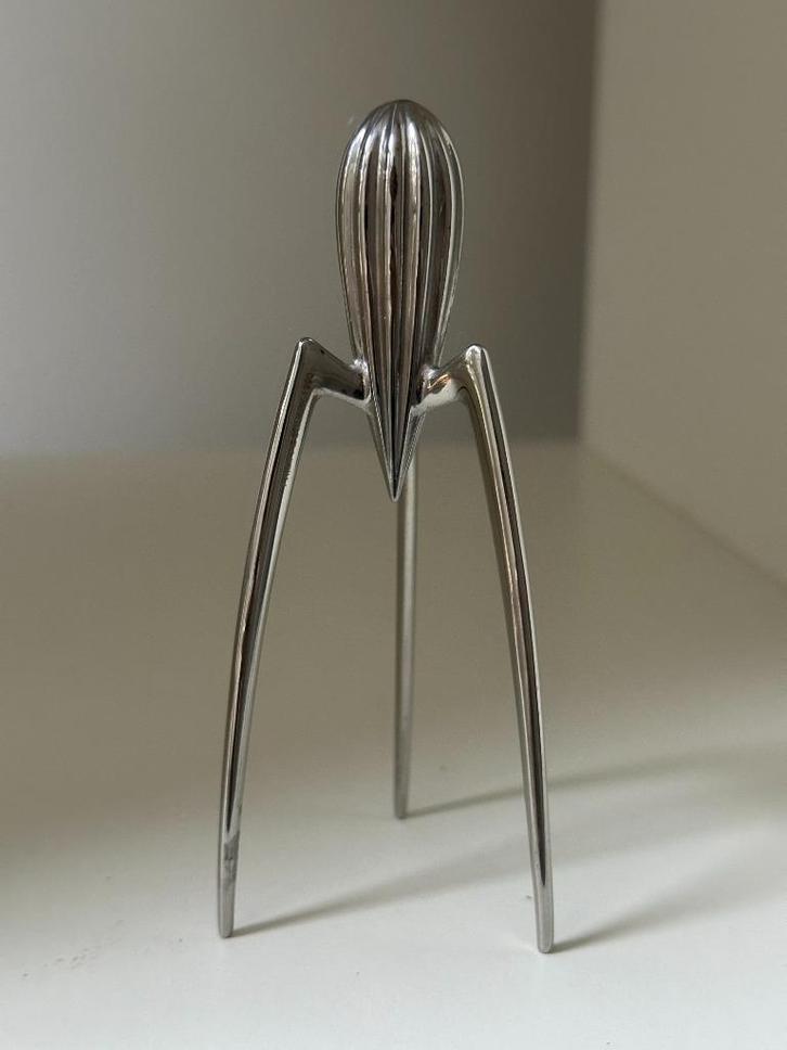 Alessi miniatuur “Juicy Salif” citruspers – P. Starck - 12cm, Antiek en Kunst, Kunst | Designobjecten, Ophalen of Verzenden