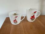 2 verschillende kerstmokken - Jet ter Steege - Kerstmis, Huis en Inrichting, Keuken | Servies, Ophalen of Verzenden, Zo goed als nieuw