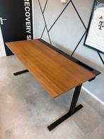 IKEA MITTZON bureau 16080 walnoot/zwart + kabelmanagement, Ophalen, Zo goed als nieuw