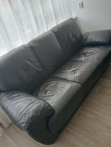gratis af te halen een leren bank
